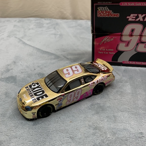Racing Champions Gold Ford Taurus & Ford Taurus EXIDE 99 1:24 Scale - Picture 3 of 7